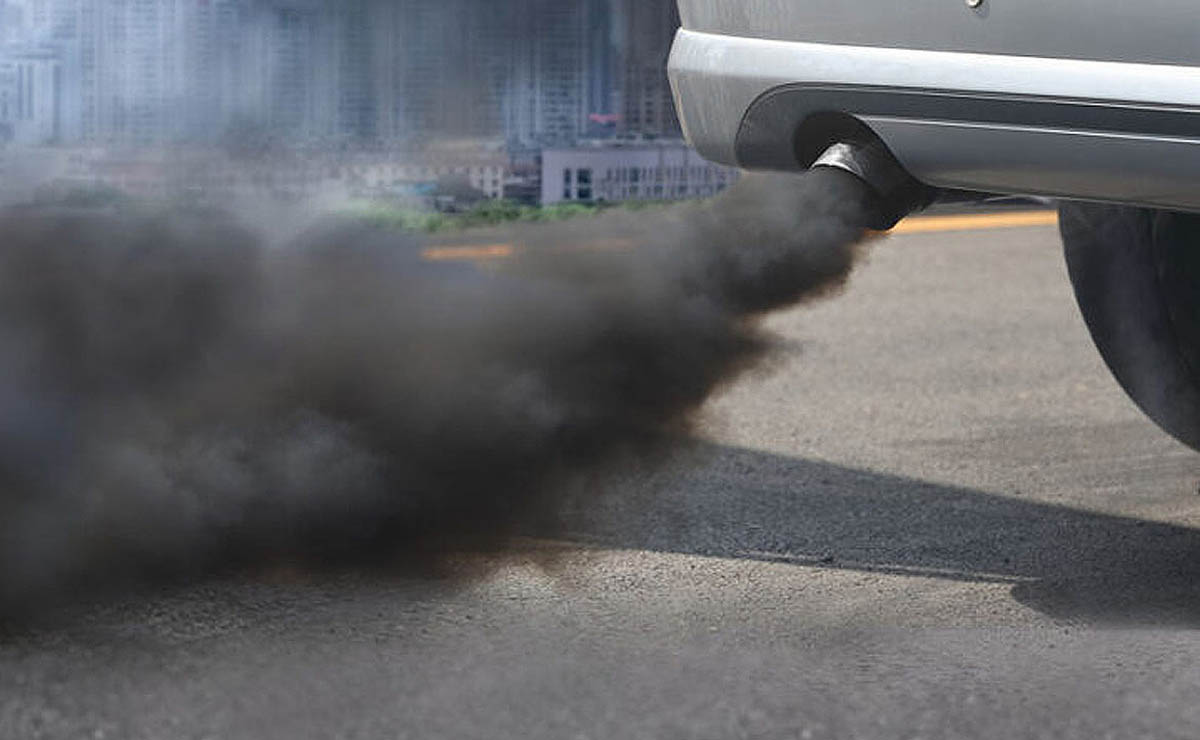 Megnövekedett olajfogyasztás, füst